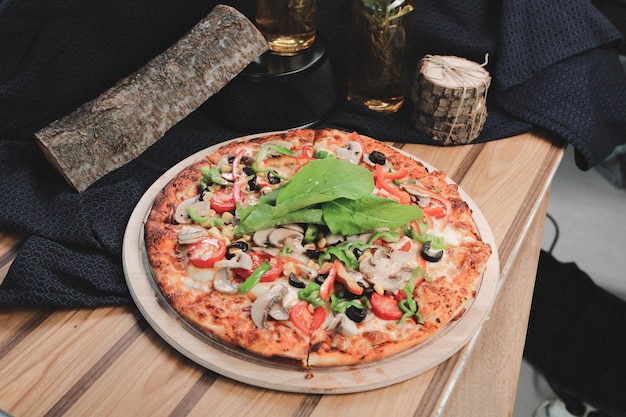 Köstliche Mischung Pizza italienisches Essen