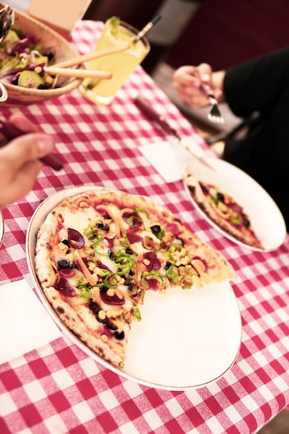 Köstliche Mischung Pizza italienisches Essen