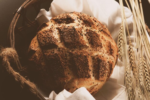 köstliches naturästhetisch gebackenes Brot