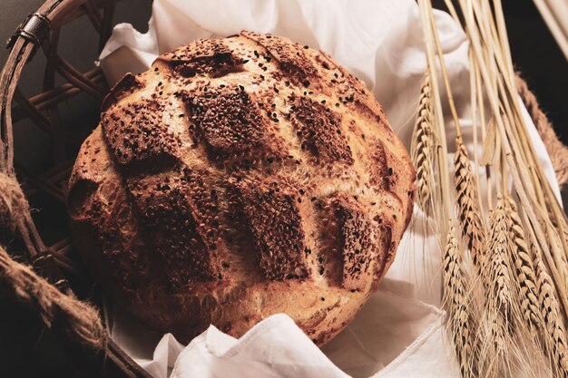 köstliches naturästhetisch gebackenes Brot