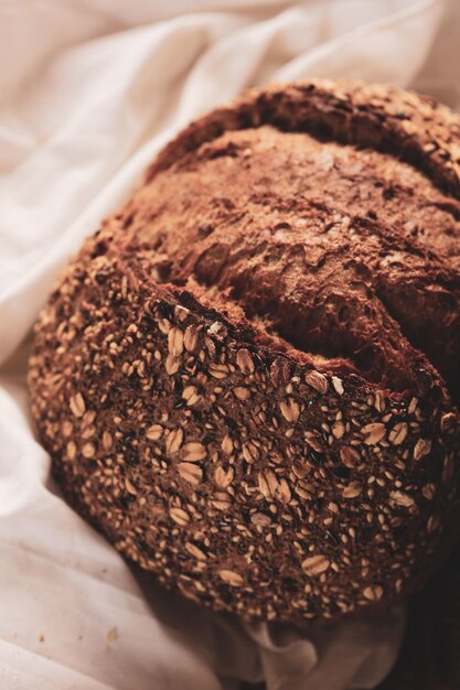 köstliches naturästhetisch gebackenes Brot