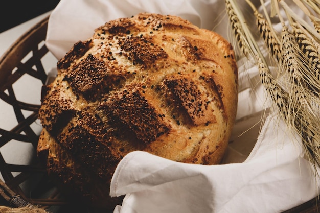 köstliches naturästhetisch gebackenes Brot