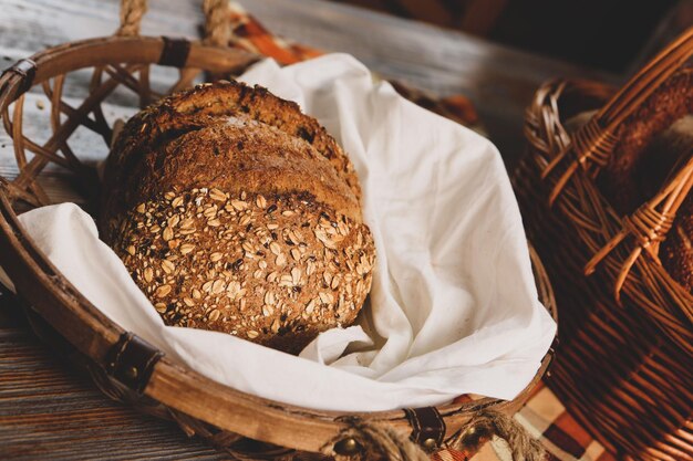 köstliches naturästhetisch gebackenes Brot