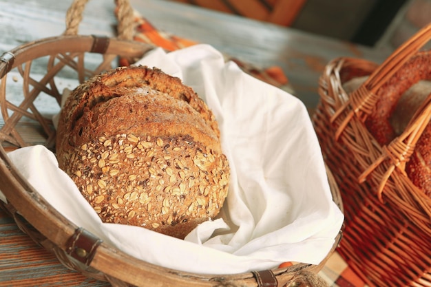 köstliches naturästhetisch gebackenes Brot