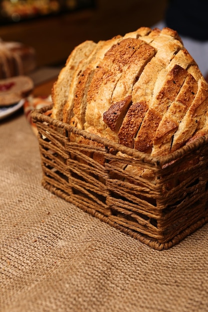 köstliches naturästhetisch gebackenes Brot