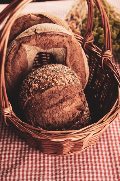 köstliches naturästhetisch gebackenes Brot