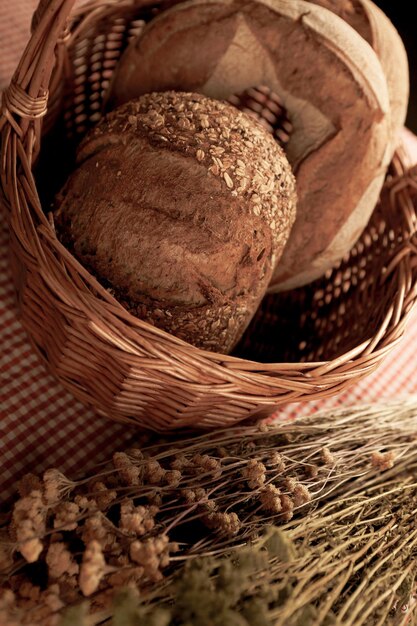 köstliches naturästhetisch gebackenes Brot