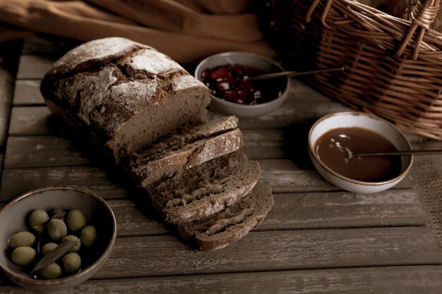 köstliches naturästhetisch gebackenes Brot