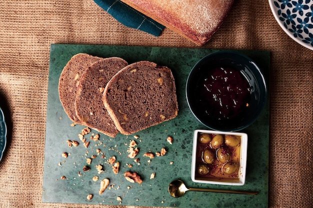 köstliches naturästhetisch gebackenes Brot