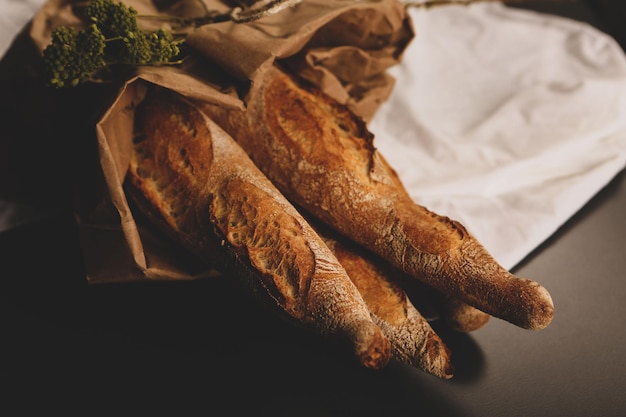 köstliches naturästhetisch gebackenes Brot