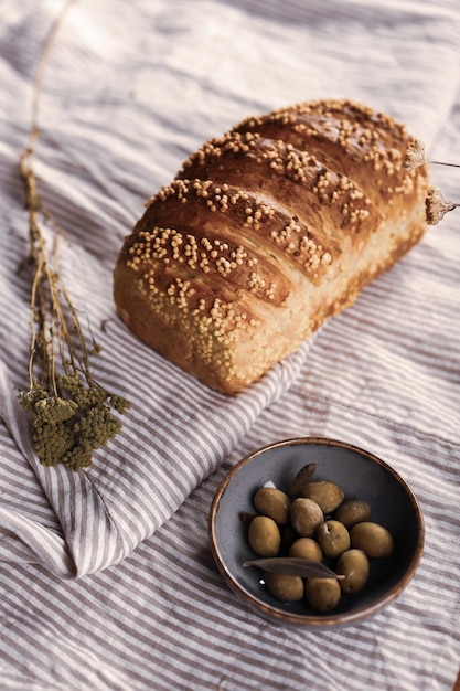 köstliches naturästhetisch gebackenes Brot