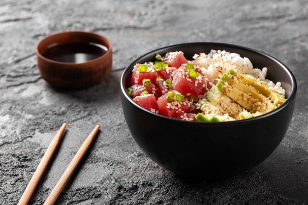 Foto köstliches rezept für weißen thunfisch stillleben