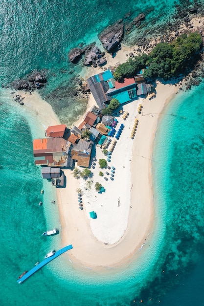 Koh Khai Nai a ilha do gato na província de Phuket Tailândia