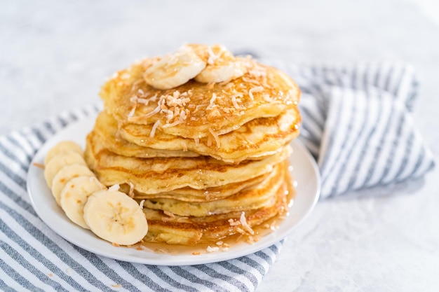 Kokos-Bananen-Pfannkuchen