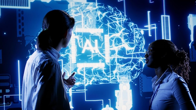 Kollegen, die KI-Computersimulationen verwenden