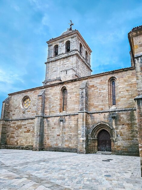 Kollegiale Kirche von San Miguel in Aguilar de Campoo in der Provinz Palencia