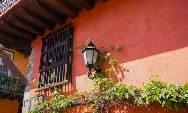 Kolumbien Cartagena Walled City Cuidad Amurrallada und farbenfrohe Gebäude im historischen Stadtzentrum