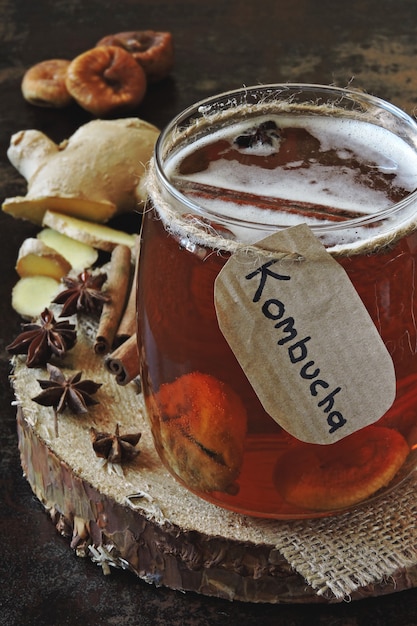 Kombucha bebida saludable fermentada