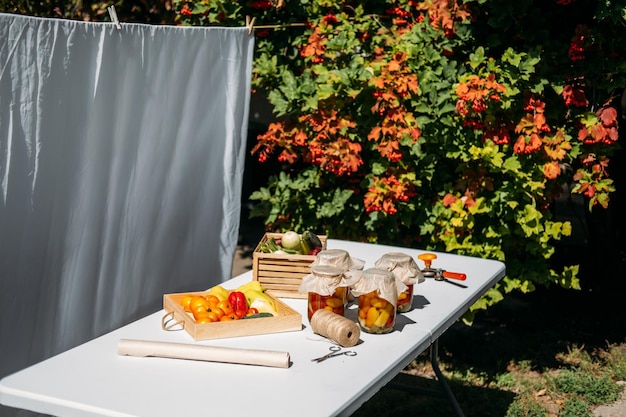 Konserven Gartengemüse Konservierung von Tomaten Paprika Zucchini Gemüse fermentierte Lebensmittel