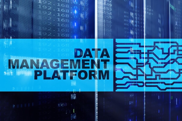 Konzept der Datenverwaltungs- und Analyseplattform auf dem Hintergrund des Serverraums