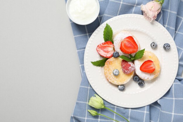 Konzept der leckeren süßen Käsepfannkuchen Platz für Text