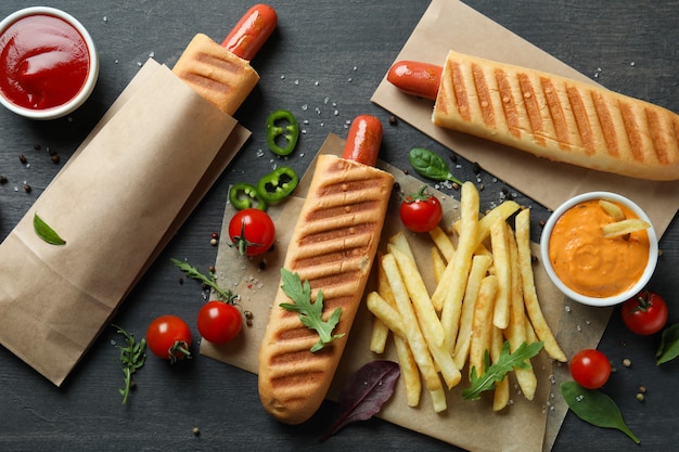 Konzept des leckeren Essens mit französischem Hot Dog