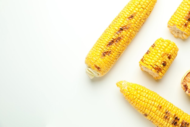 Foto konzept des leckeren essens mit gegrilltem mais