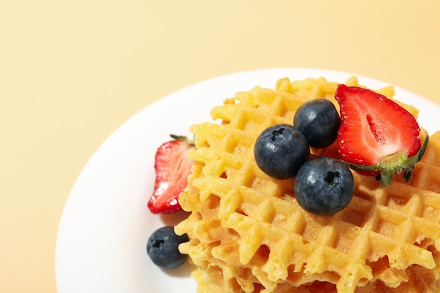 Konzept des leckeren essens mit waffeln aus nächster nähe