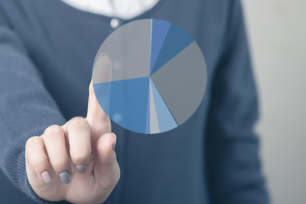 Konzept digitales Diagramm Kreisdiagramm moderne Technologien im Geschäft
