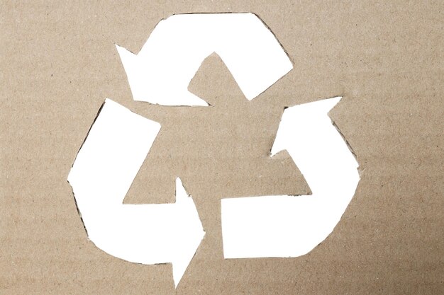 Konzept für das Recycling von PNG-Karton, isoliert auf weißem Hintergrund