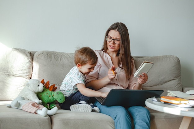 Konzeptarbeit zu Hause und Familienerziehung zu Hause