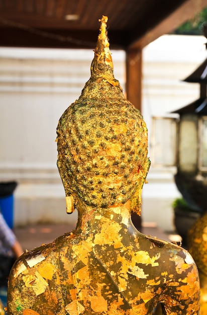 Kopf von Buddha im thailändischen Tempel