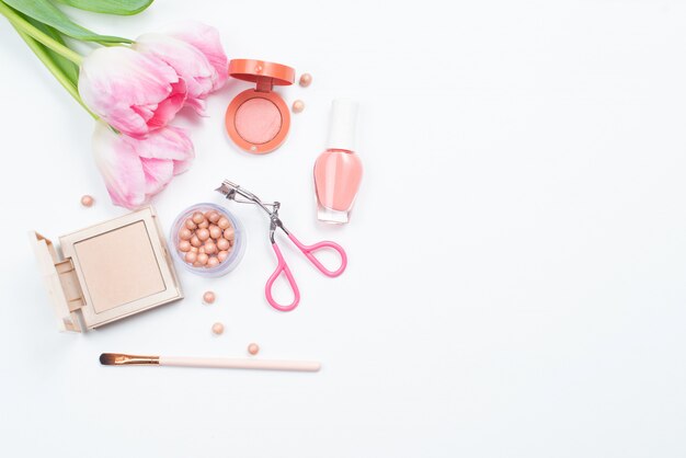 Kosmetik für Make-up, Tulpen und Accessoires