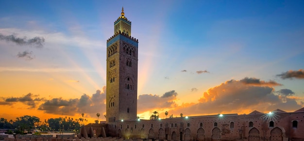 Koutoubia-Moschee in Marrakesch bei Sonnenaufgang