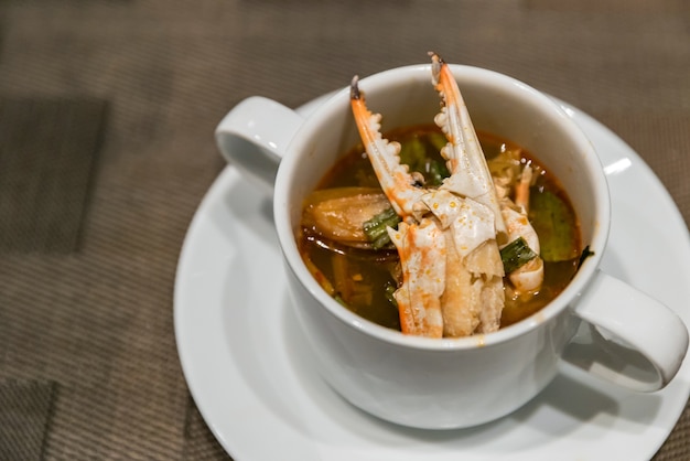 Krabben Tom Yum Suppe