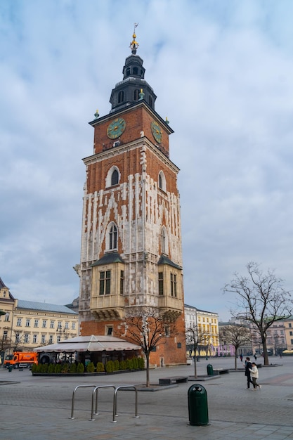 Krakau Polen 13. März 2022 Der Rathausturm auf dem Hauptplatz von Krakau