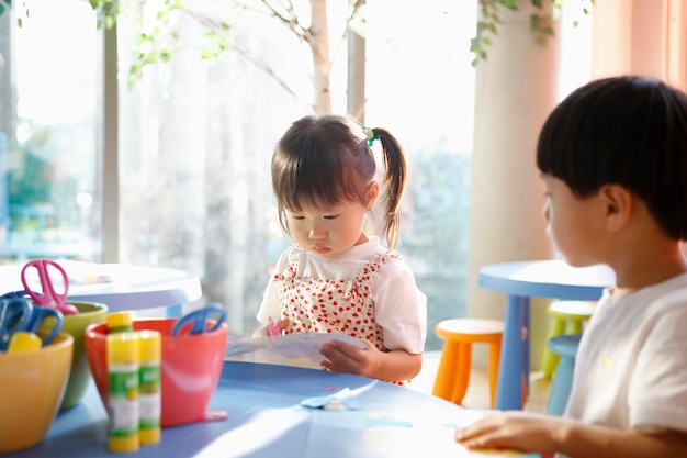 Kreative Bildung Kindergarten Kunstklasse Süße Kinder