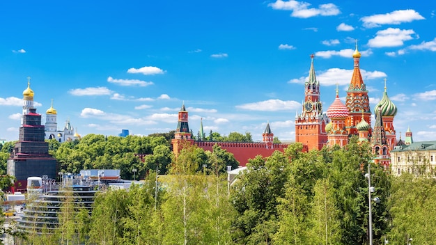 Kremlin de Moscú y Catedral de San Basilio Rusia