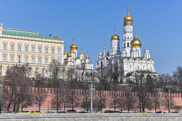 Foto el kremlin de moscú en la primavera