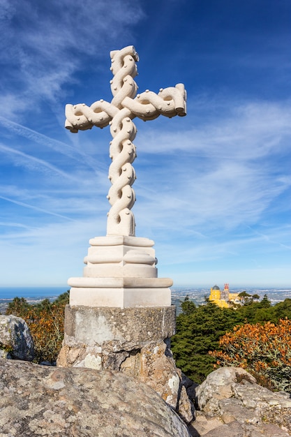 Kreuz hoch, von König Ferdinand. Pena Palace Sintra, Sintra Portugal.