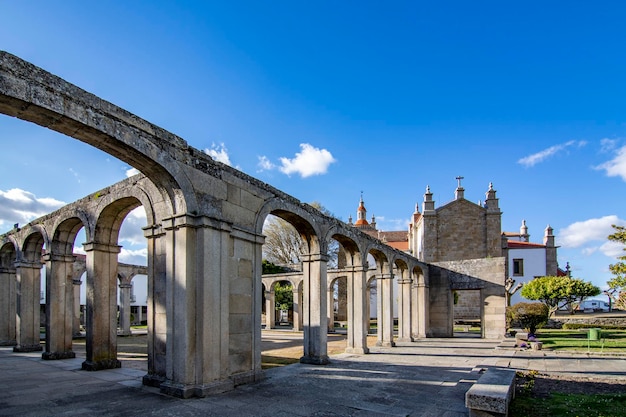 Kreuzgang des Bischofspalastes im Hinterhof der Kathedrale von Miranda do Douro Portugal