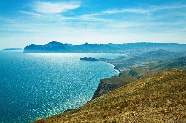 Krimlandschaft mit Berg- und Meeresbucht