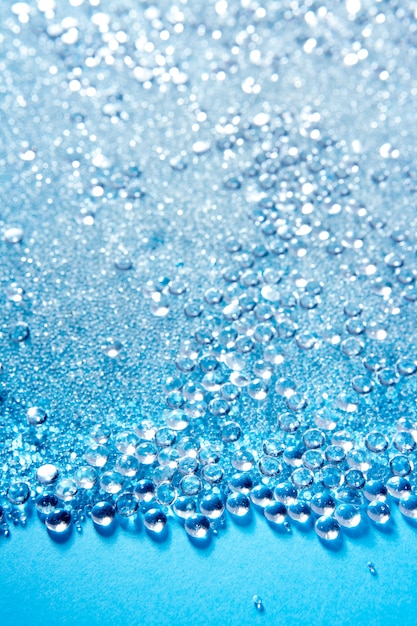 Kristallglasperlen kleine Bälle masern auf Blau