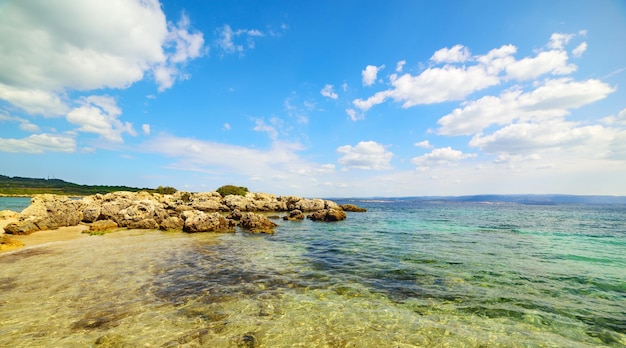 Kristallklares Wasser in Sardinien Italien