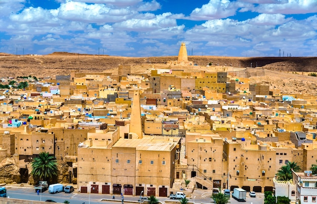 Ksar Bounoura, una antigua ciudad bereber en el valle de M'Zab en Argelia