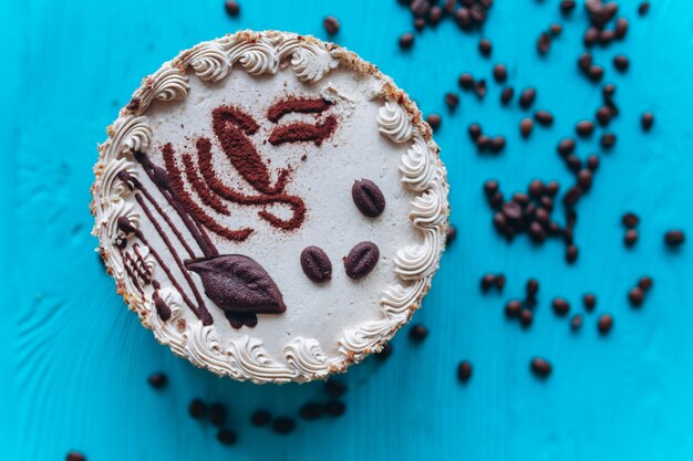 Kuchen und Kaffeebohnen