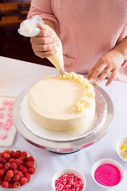 Kuchen verzieren