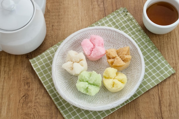 Kue Mangkok (chinesisch fa gao), bekannt als Glückskuchen, normalerweise für das chinesische Neujahr.