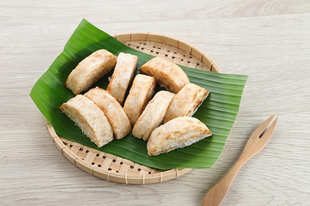 Foto kue pancong gandos o bandros es un bocadillo tradicional indonesio