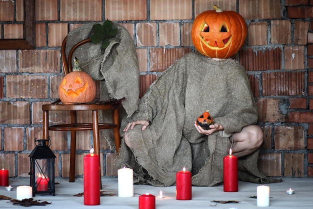 Kürbiskopf Monster Zeichen Hand Raum Halloween